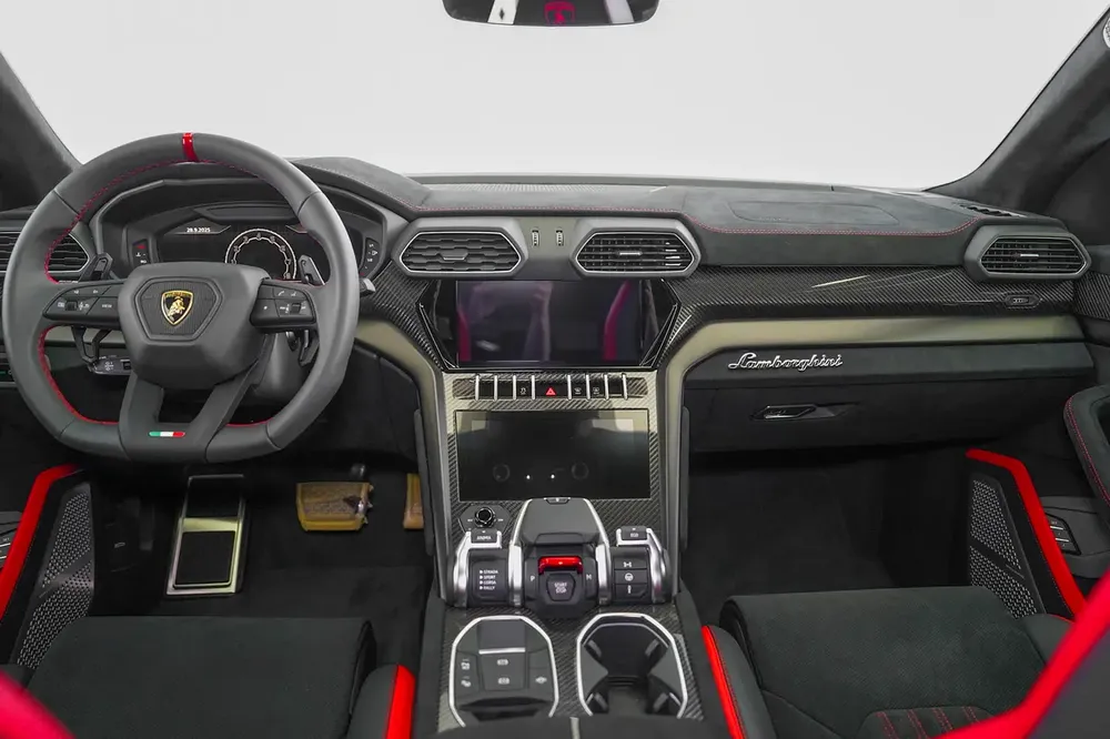 URUS PERFORMANTE | ALCANTARA SEATS | CARBON INTERIOR | CARBON EXTERIOR | REAR ENTERTAINMENT - Image 15