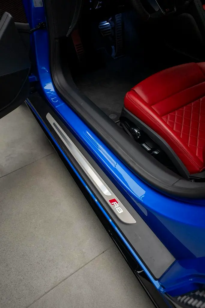 Audi R8 V10, GCC Specs, Al-Nabooda, Warranty - Image 12