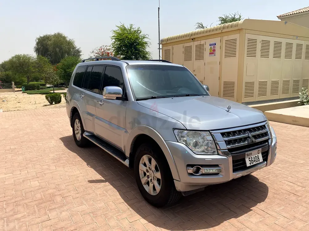 Mitsubishi Pajero GLX 2016 GCC Specs - Image 4