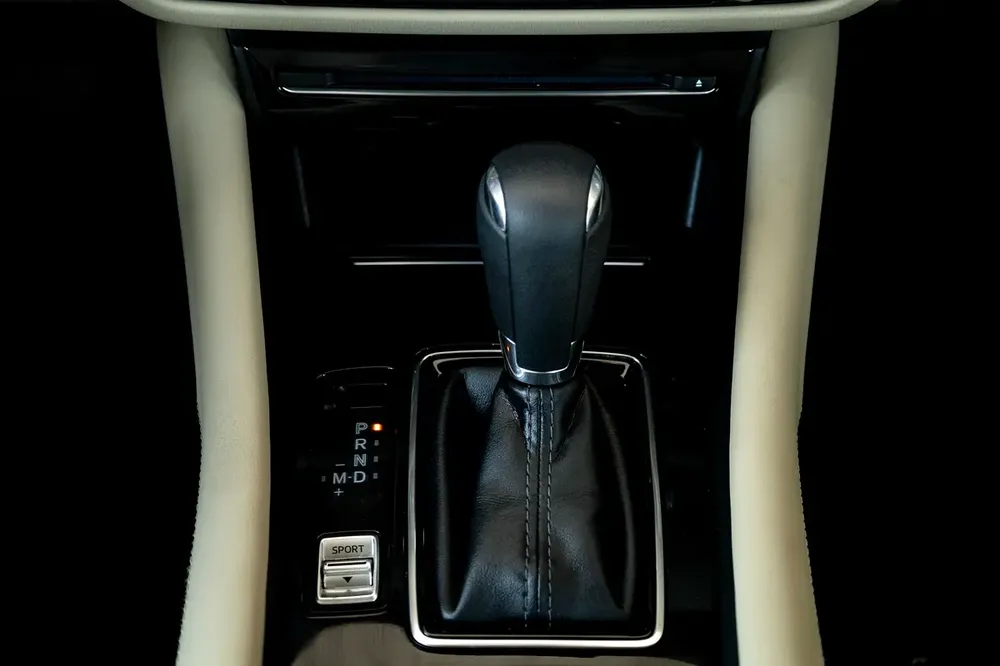 AED 924 Monthly l 2023 Mazda 6 S 2.5L l GCC l Zero Down Payment l Unlimited Kms Warranty - Image 15