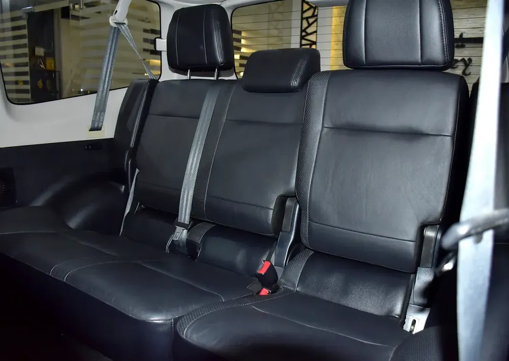 EXCELLENT DEAL for our Mitsubishi Pajero 3.8L GLS ( 2009 Model ) in Black Color GCC Specs - Image 15