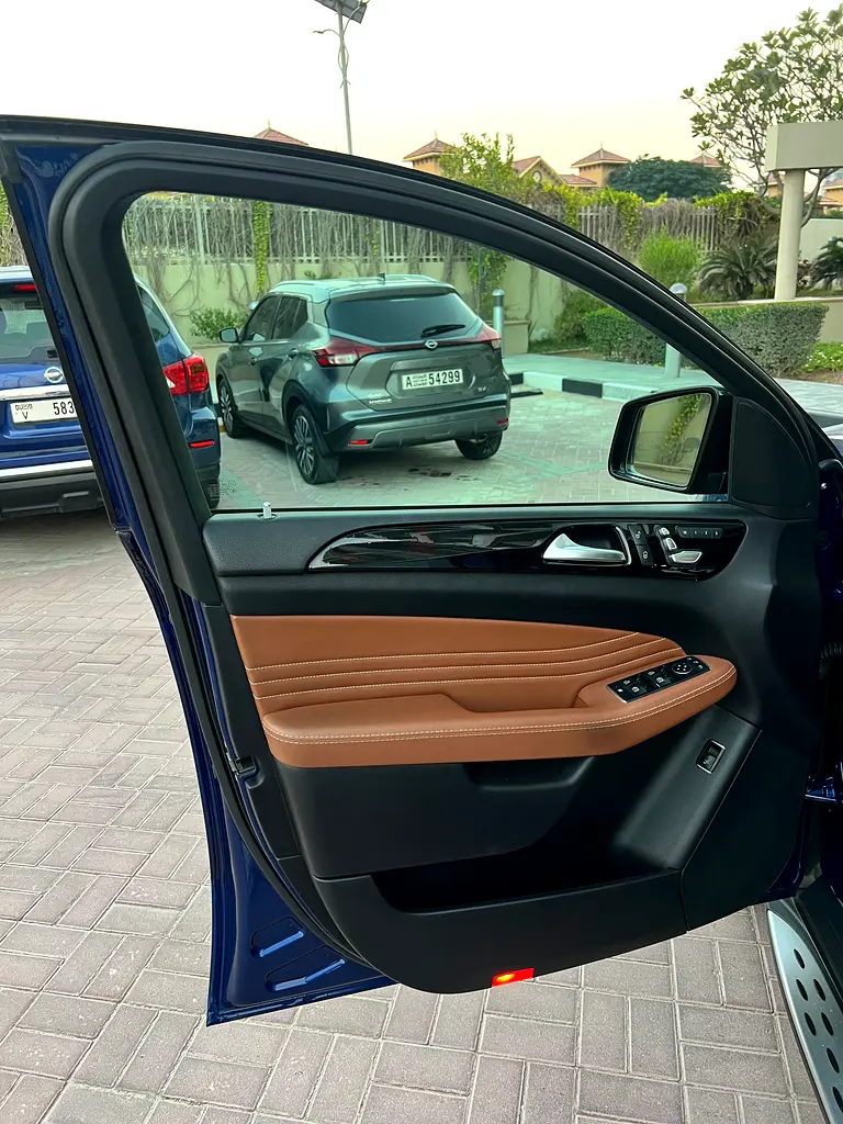Mercedes GLE 43 AMG coupe 2018 model full option excellent condition - Image 12