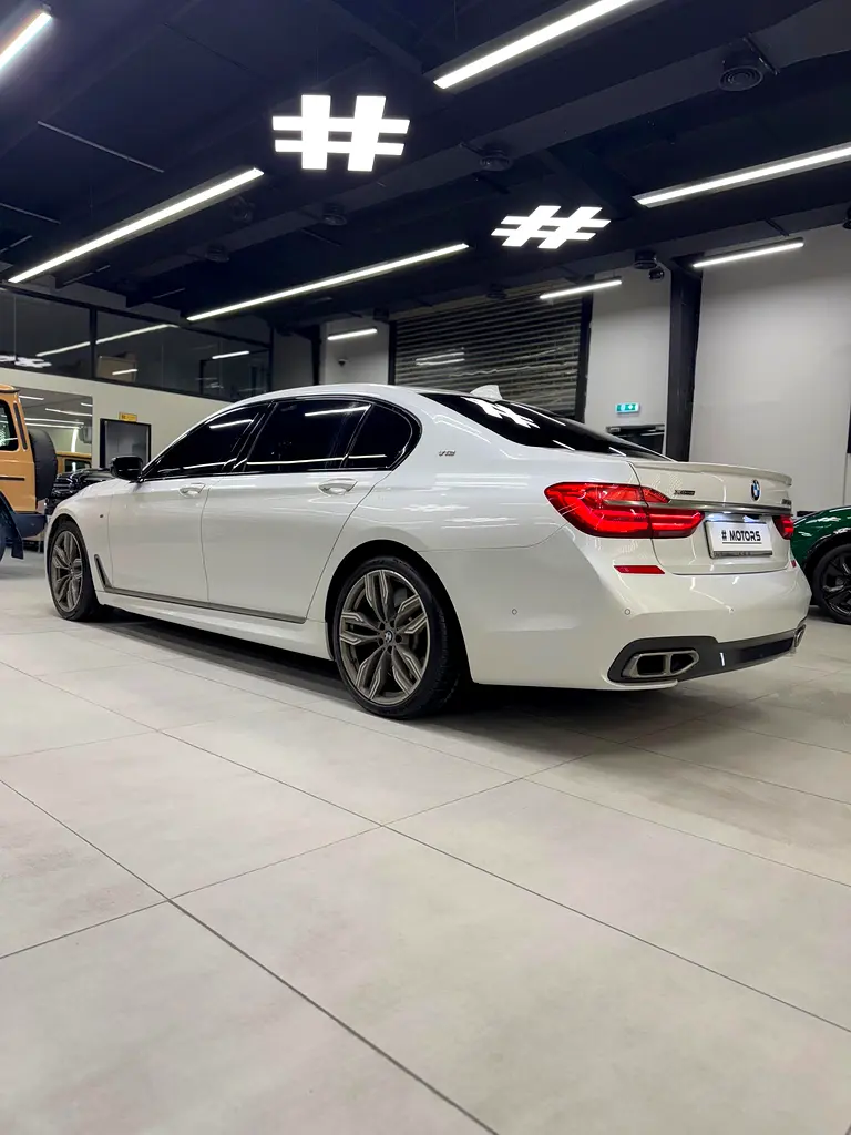 BMW 760 Li XDrive - Image 18