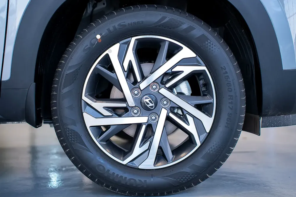 HYUNDAI CRETA LUXURY GCC SPECS DUAL ZONE A/C 2026 - Image 6