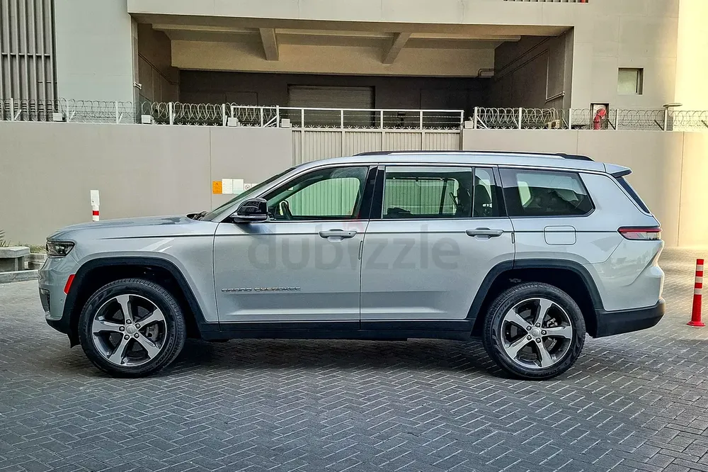 AED 2355/month | 2023 Jeep Grand Cherokee L  | GCC Specs | Ref#458314 - Image 5