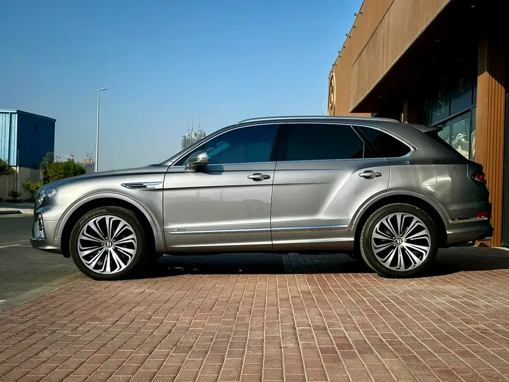 2023 Bentley Bentayga Azure. GCC Specs with Warranty and Service, Fully Loaded, Perfect condition - Image 7