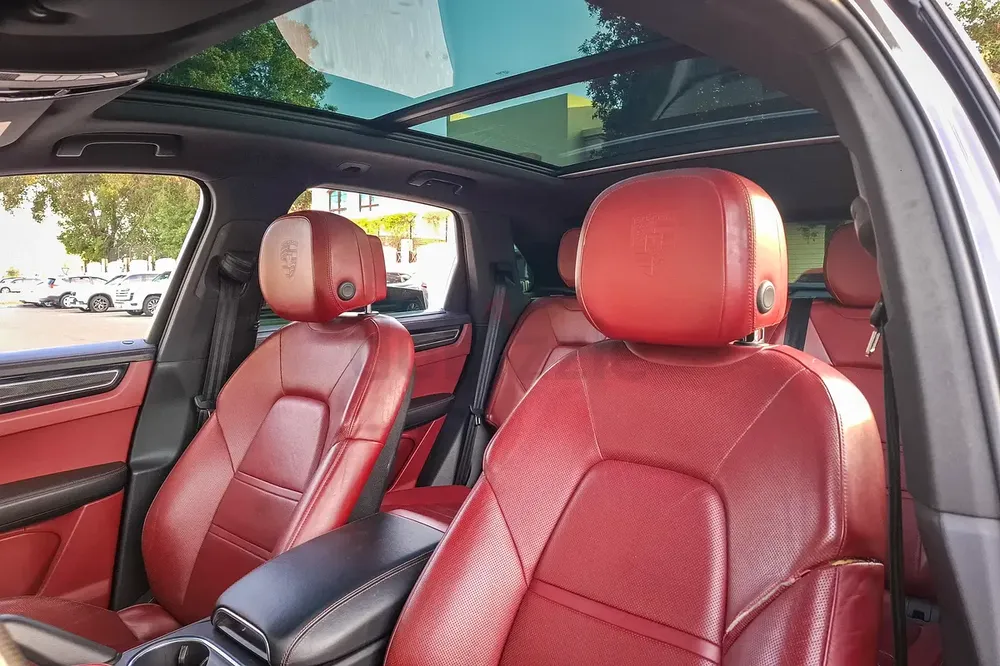 AED 1824/month | 2019 Porsche Cayenne  | GCC Specs | Ref#425855 - Image 11