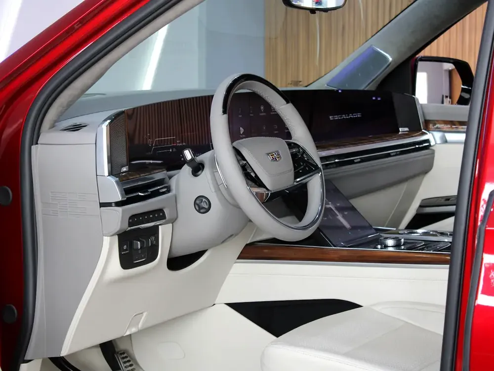 2026 - Cadillac Escalade Sport Platinum V8 - Image 11