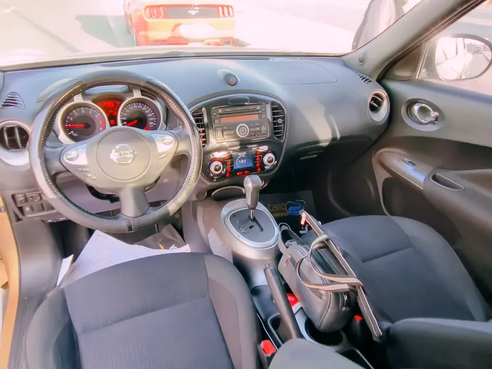 Nissan Juke 2014 GCC Specs Cruise control. Volume button on steering.Push start.Door lock in finger. - Image 7