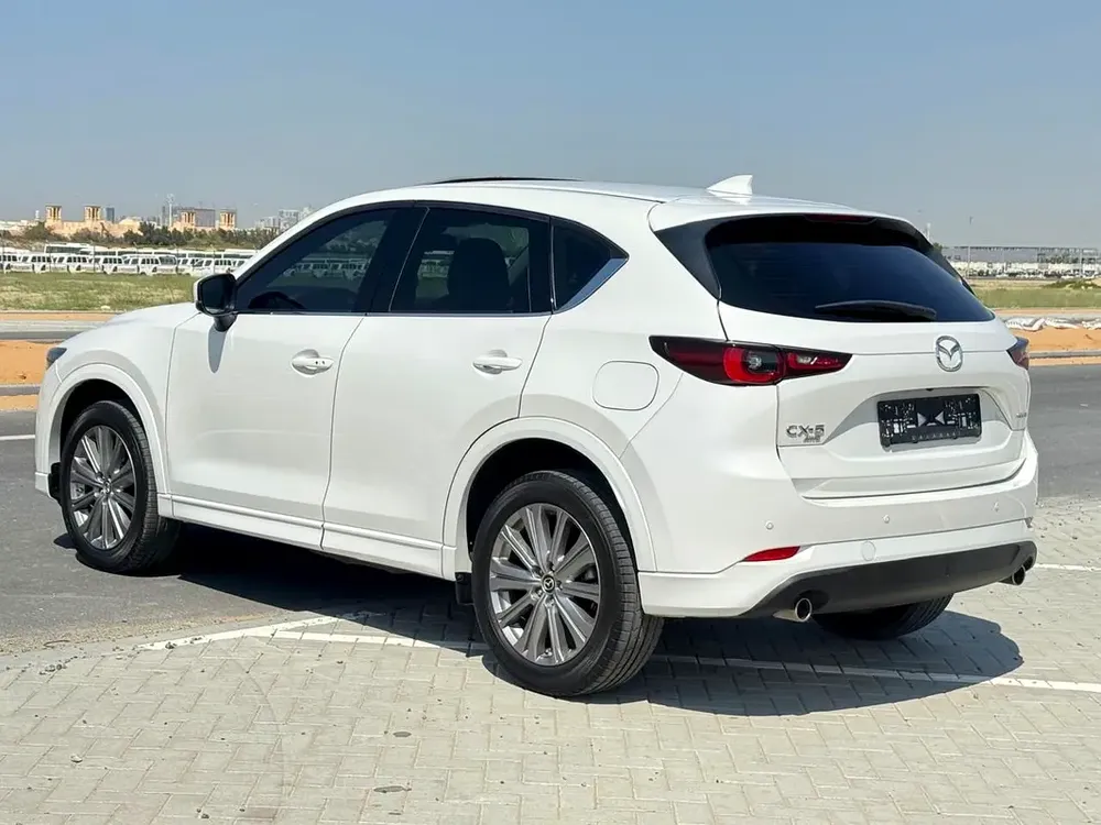 Mazda CX-5 Signature,AWD 2024 — GCC, Full Options - Image 11