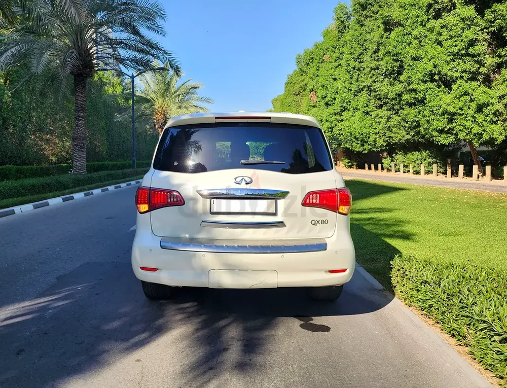 Infiniti QX80 / Luxury Edition / 4×4 / 2017Model / Full option / Family Car / in Perfect condition - Image 6
