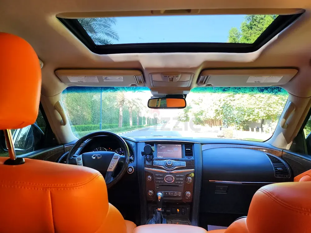 Infiniti QX80 / Luxury Edition / 4×4 / 2017Model / Full option / Family Car / in Perfect condition - Image 8
