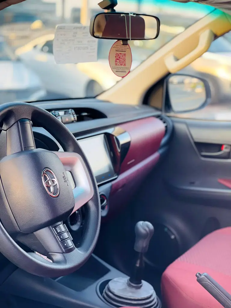 Toyota Hilux Double Cab GL 2024 GCC Specs - Brand New - Image 8