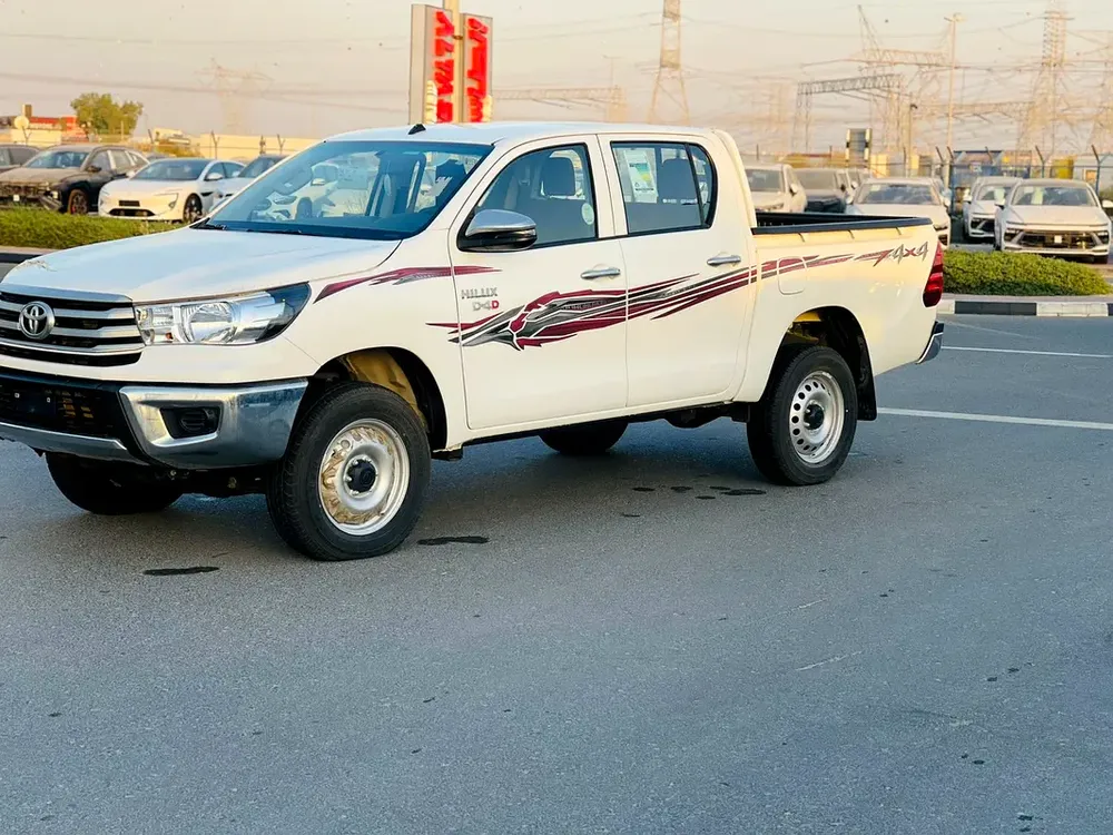 Toyota Hilux Double Cab GL 2024 GCC Specs - Brand New - Image 9