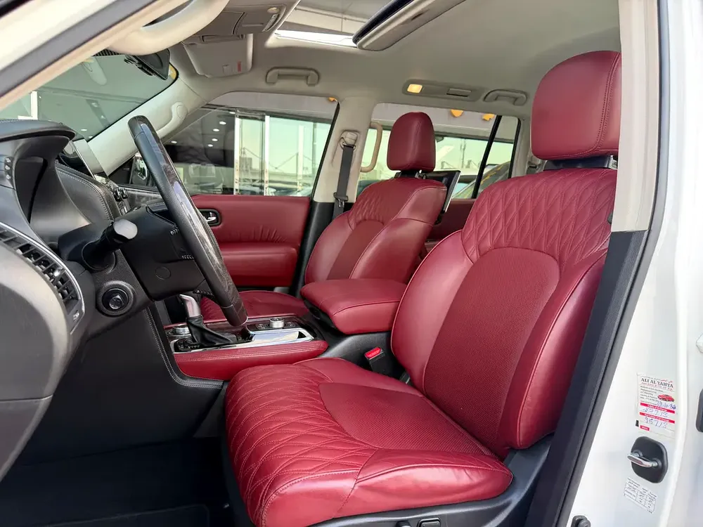 2022 ll  Nissan patrol V8 400Hp ll Gcc ll Full option Platinum Le - Image 8