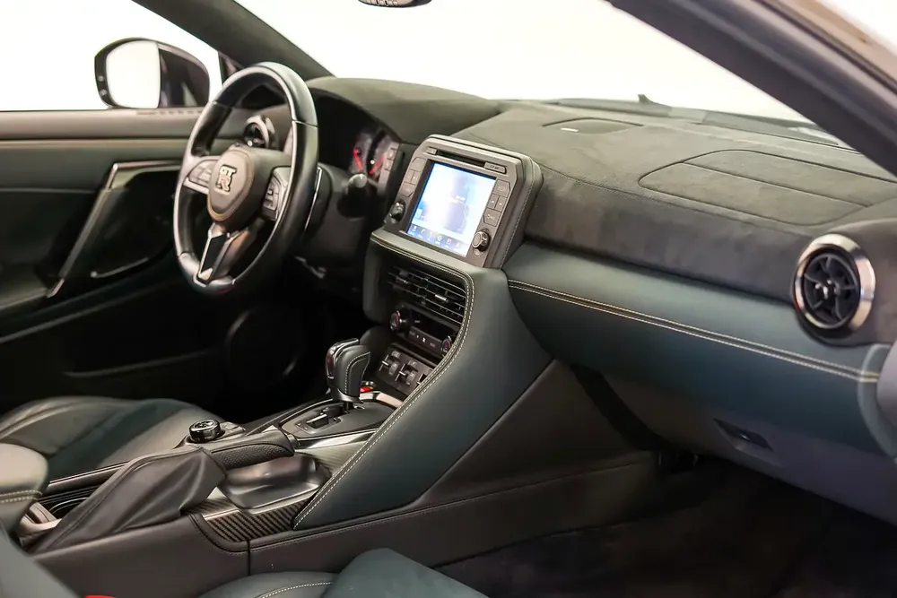 AED 21,917 PM | NISSAN GTR T SPEC 2022 | ONE OF CAR | PRISTINE CONDITION | 1 YEAR WARRANTY - Image 17