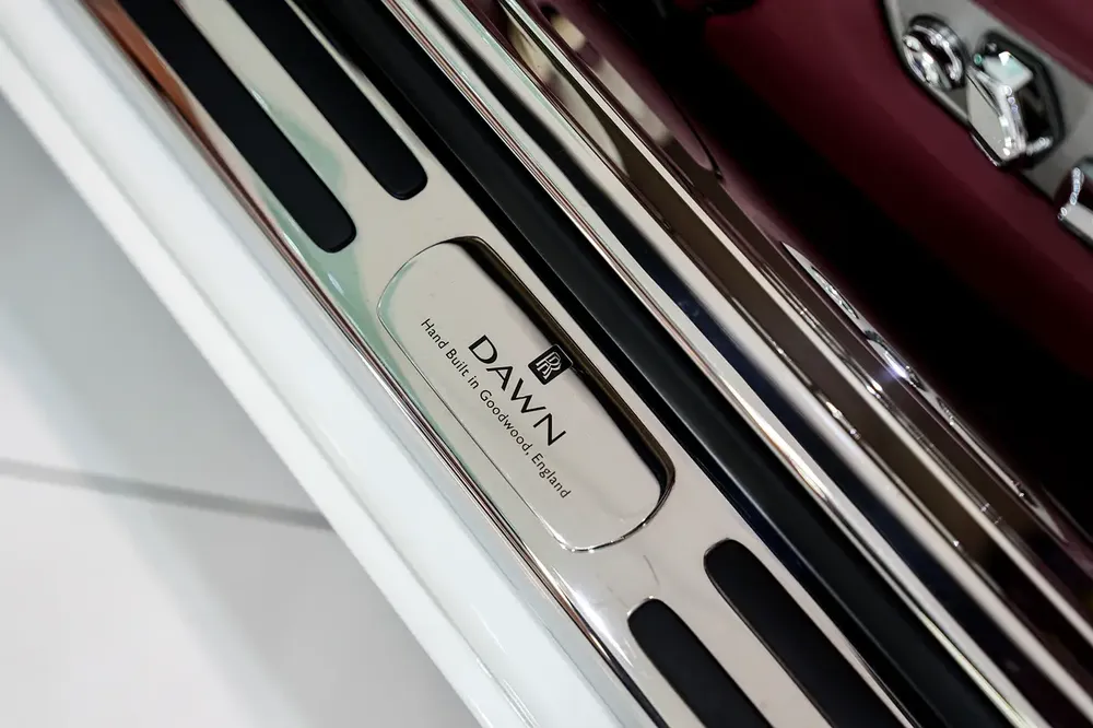 2016 Rolls-Royce Dawn, Two-Tone Interior, Full Canadel Panelling, Dealer Warranty Till 20/10/2027!! - Image 13