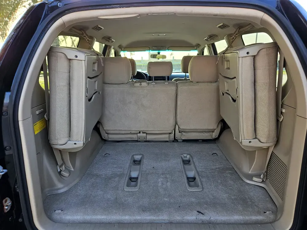 Toyota Prado VX 2009 GCC Premium Condition Well Maintained Low KM Clean Car - Image 13