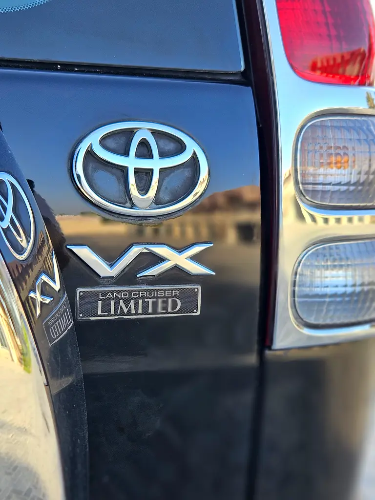 Toyota Prado VX 2009 GCC Premium Condition Well Maintained Low KM Clean Car - Image 14