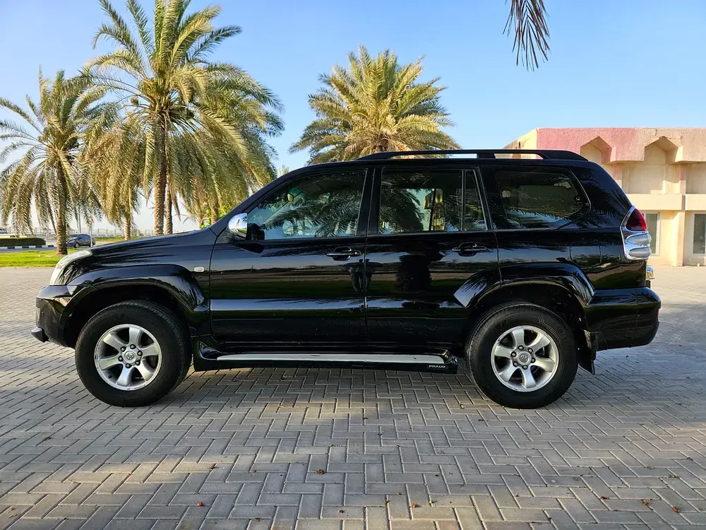 Toyota Prado VX 2009 GCC Premium Condition Well Maintained Low KM Clean Car - Image 19