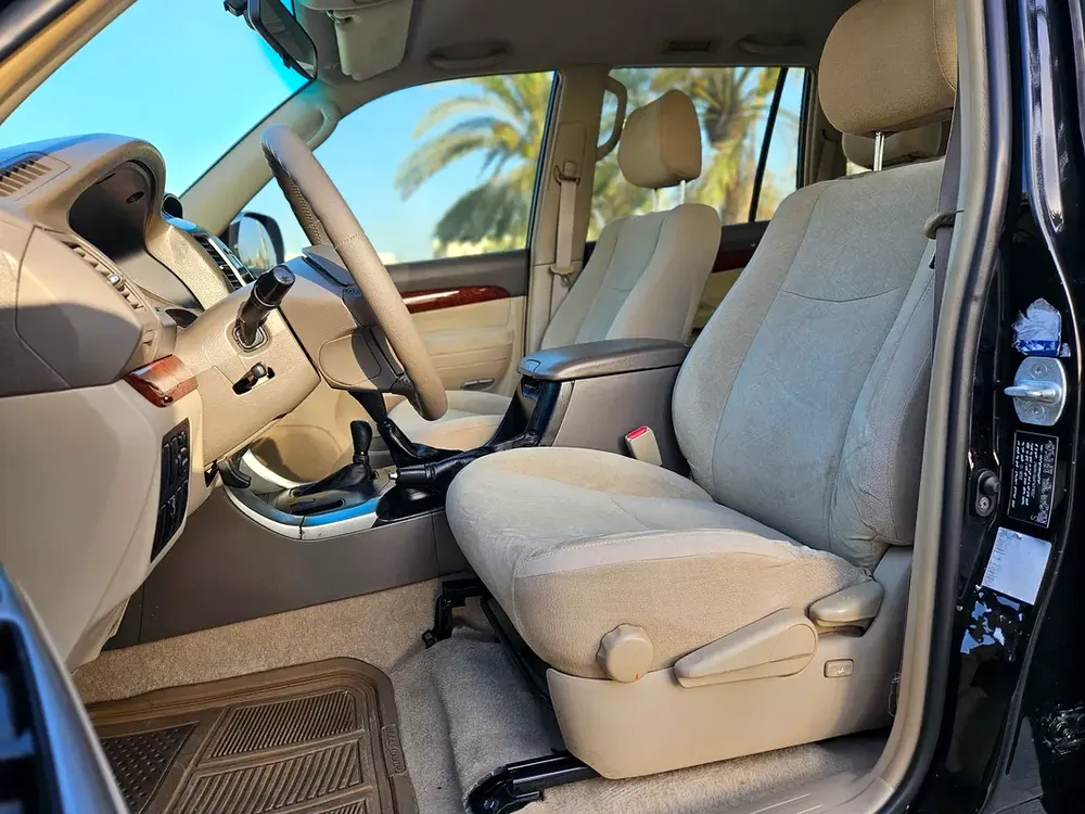Toyota Prado VX 2009 GCC Premium Condition Well Maintained Low KM Clean Car - Image 7