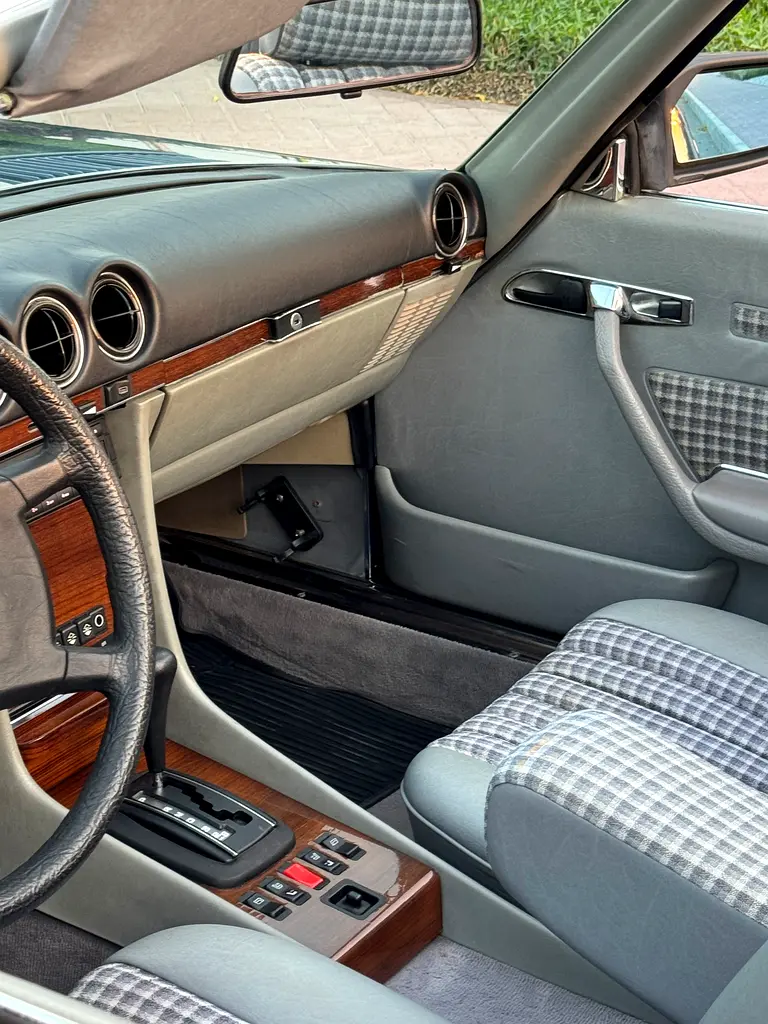 Mercedes Benz 380 SL 1983 Japanese In Agancy Condition - Image 12