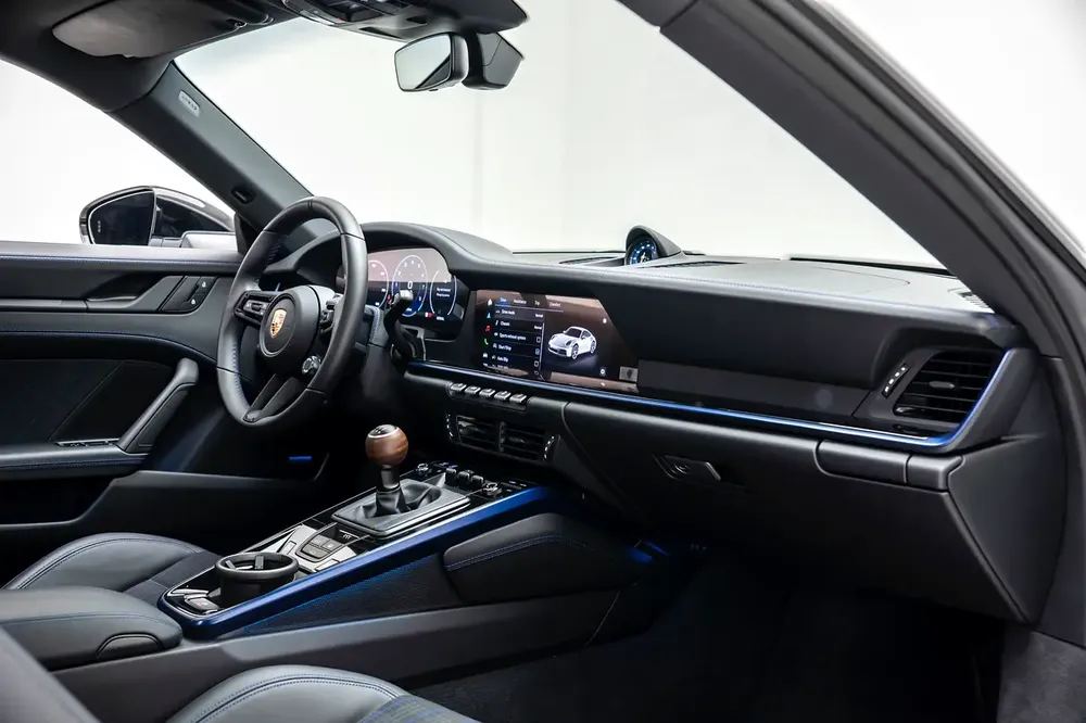 GCC SPECS PORSCHE WARRANTY - 2025 911 PORSCHE CARRERA T MANUAL - Image 10