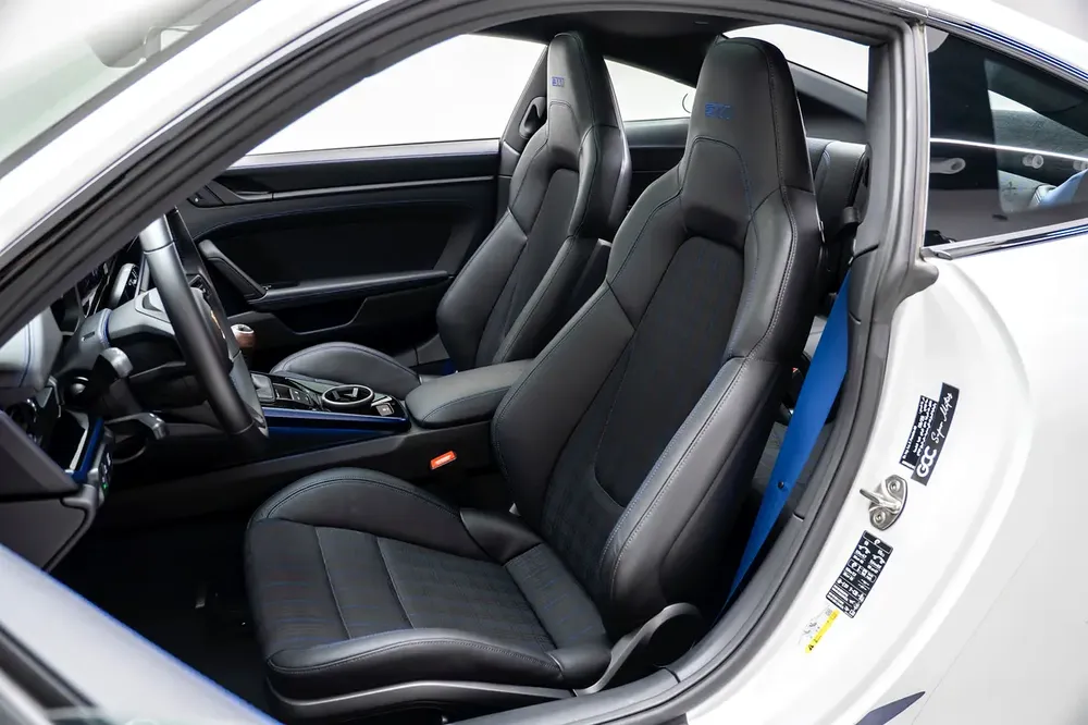 GCC SPECS PORSCHE WARRANTY - 2025 911 PORSCHE CARRERA T MANUAL - Image 9