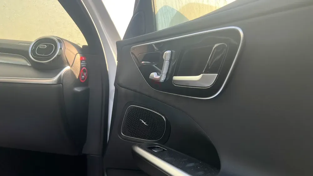 2025 Mercedes-Benz A 200L Fashion Brand New - Chinese Specs - Image 10
