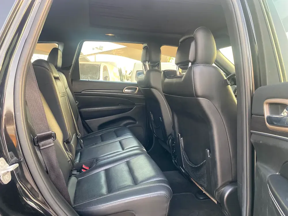 2014 Jeep Grand Cherokee Black Limited - Image 12