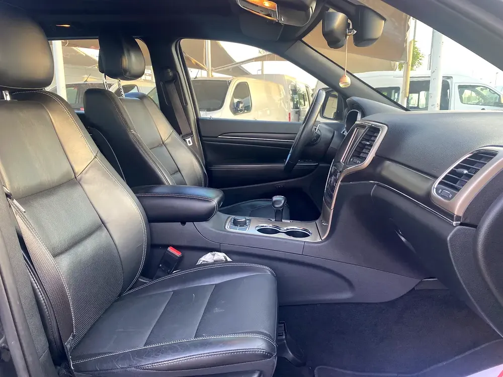 2014 Jeep Grand Cherokee Black Limited - Image 13