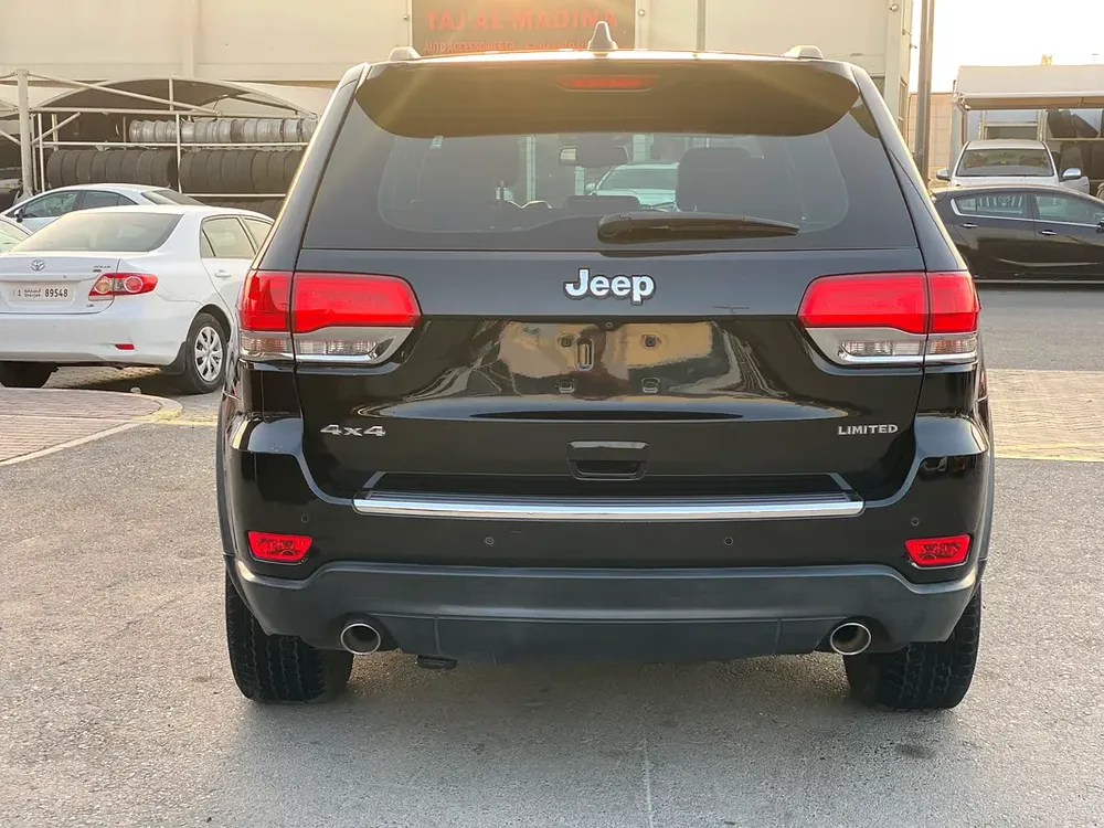 2014 Jeep Grand Cherokee Black Limited - Image 6