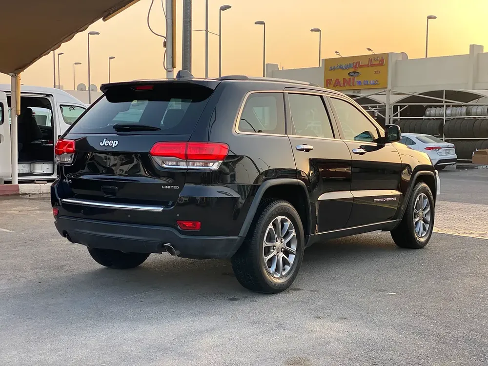2014 Jeep Grand Cherokee Black Limited - Image 7