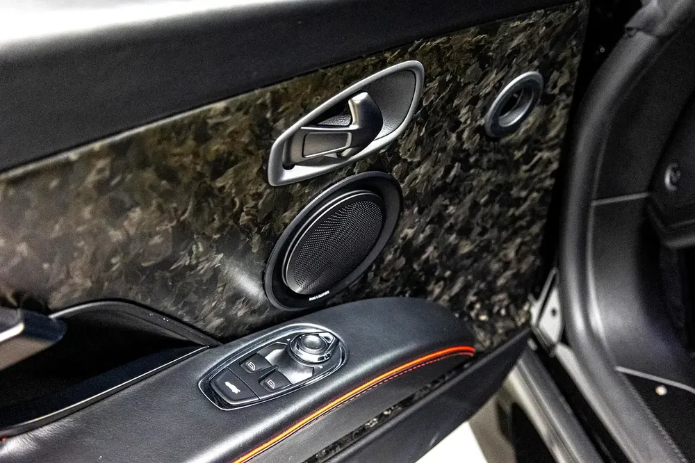 GCC I Aston Martin DBS Superleggera - Image 14