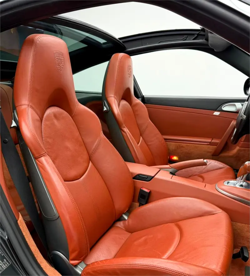 2009 Porsche 911 Targa 4S ,Full Porsche Service History ,Excellent Condition ,GCC - Image 11