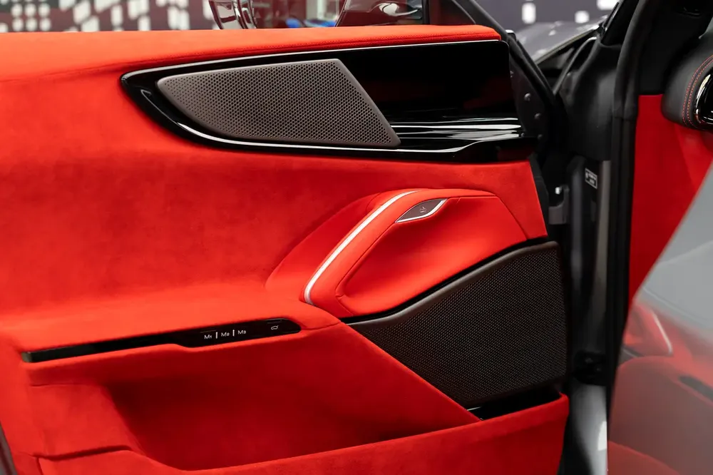 FERRARI | PUROSANGUE 2025MY | GCC SPECS DEALER WARRANTY + SERVICE CONTRACT ( Al TAYER ) - Image 16