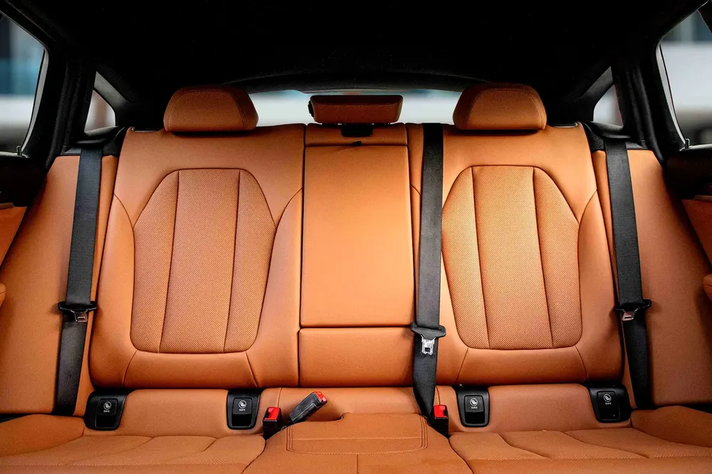 3,525 P.M |  X4 M-Kit | 0% Downpayment | BMW Service History! - Image 12