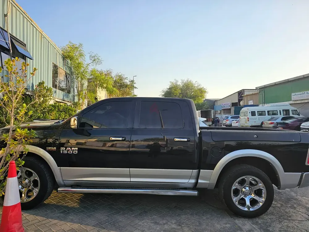 Dodge Ram 1500 Laramie 2014 | American Specs | Well Maintained - Image 11