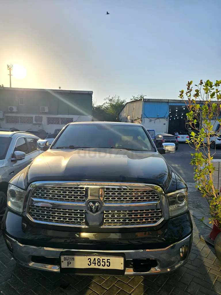 Dodge Ram 1500 Laramie 2014 | American Specs | Well Maintained - Image 4