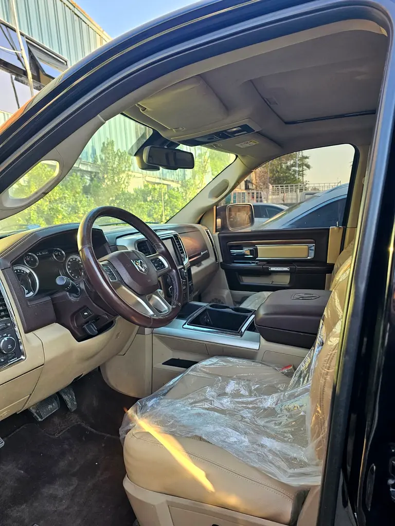 Dodge Ram 1500 Laramie 2014 | American Specs | Well Maintained - Image 6