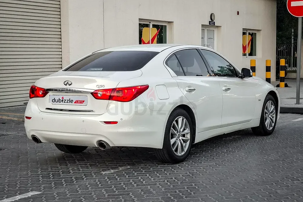 Inspected Car | 2016 Infiniti Q50  | GCC Specs | Ref#424571 - Image 6