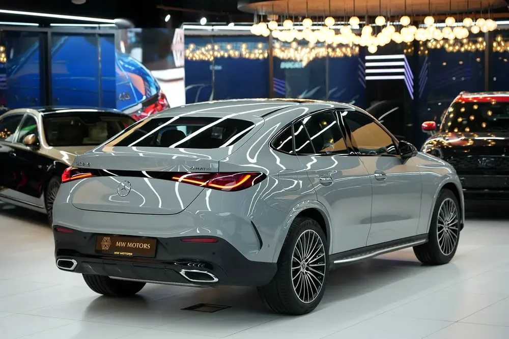 Mercedes-Benz GLC 200 Coupe 2026 - GCC Specs - Brand New! - Image 4