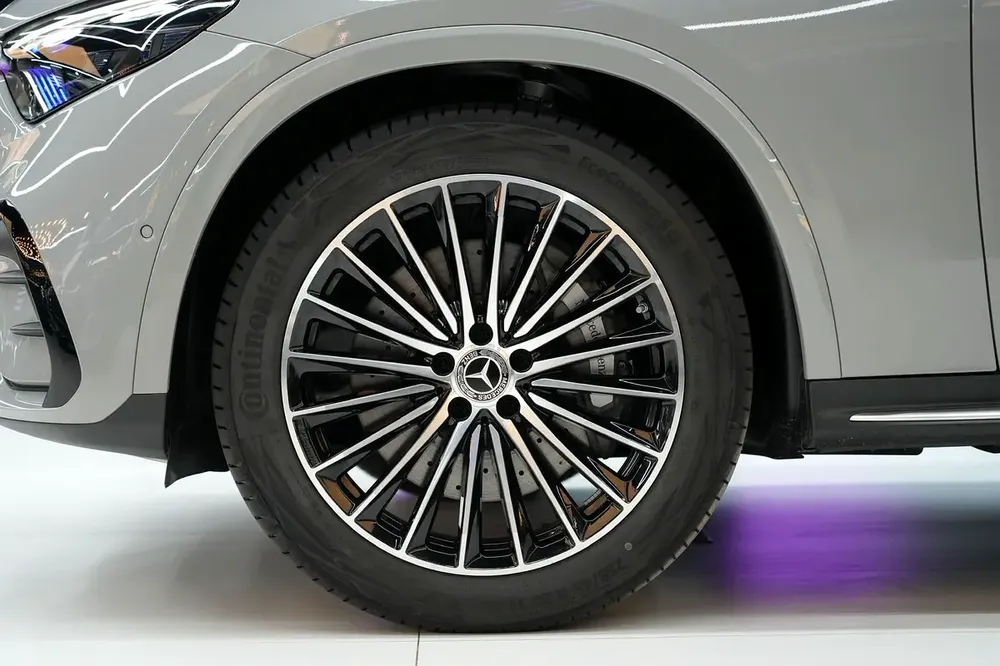 Mercedes-Benz GLC 200 Coupe 2026 - GCC Specs - Brand New! - Image 6