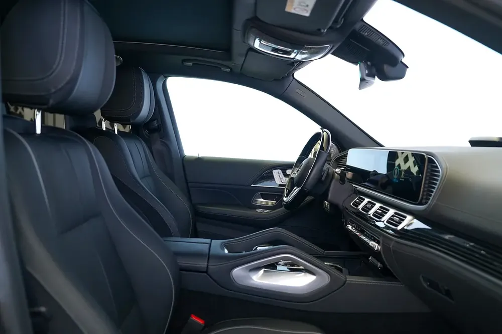 MAYBACH GLS 600 | REAR ENTERTAINMENT | SIDE STEPS | PANORAMIC ROOF | BURMESTER AUDIO - Image 9
