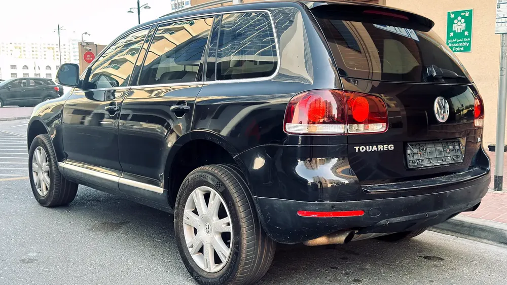 Volkswagen Toureg full option for sale GCC - Image 7