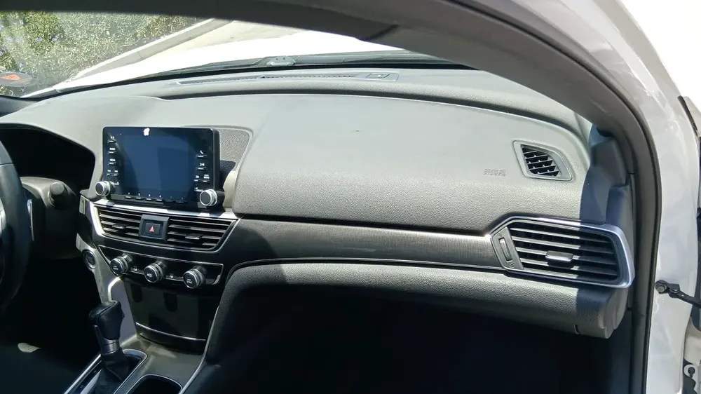 Honda Accord 1.5L LX Sport 2018 GCC Specs Lady Driven - Image 11