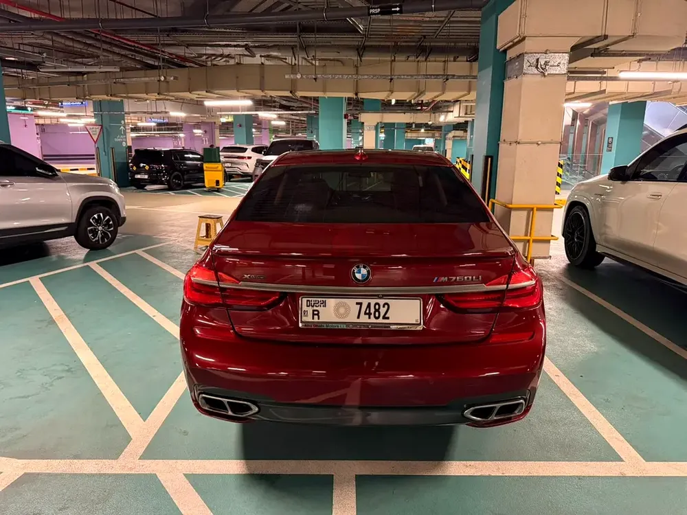 Selling my BMW M760Li v12 - Image 6