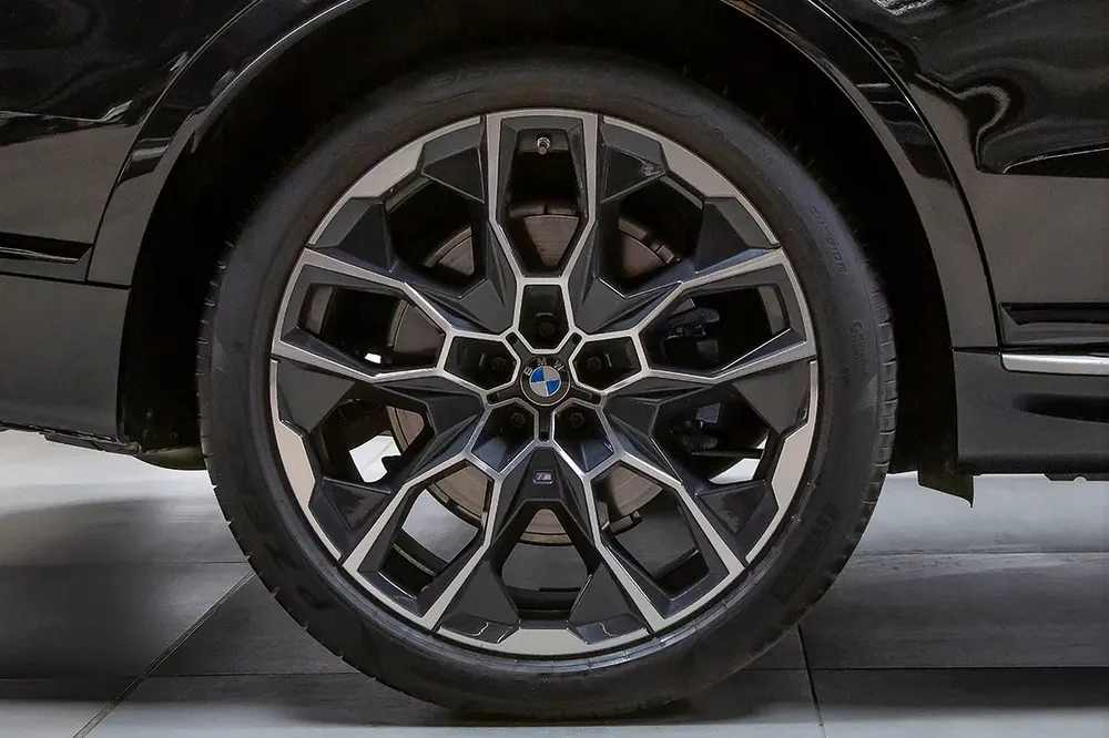 BMW X7 40i M Sport Pro (REF NO# 169004) - Image 7