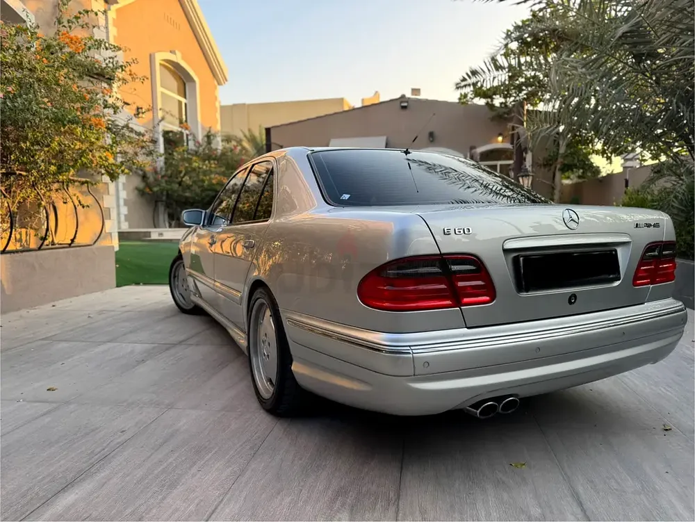 Rare E55 with exceptional clean condition - Image 5
