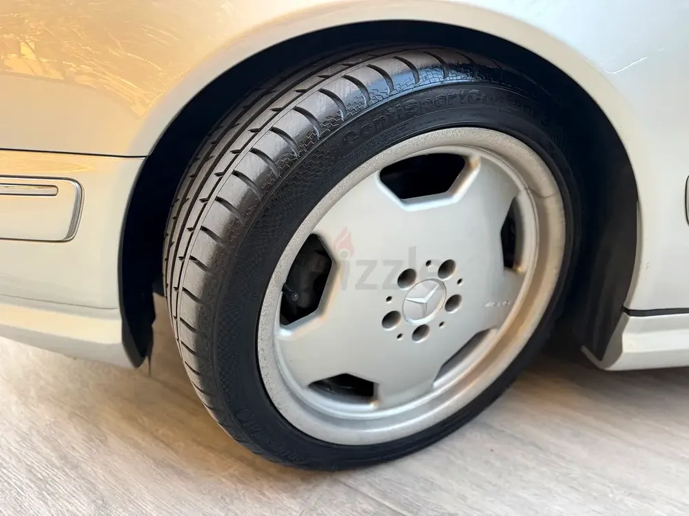 Rare E55 with exceptional clean condition - Image 6